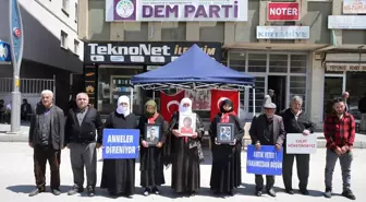 Muş'ta Aileler PKK Tarafından Kaçırılan Çocukları için Eylem Yaptı