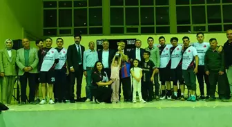 Oğuzlar'da Voleybol Turnuvasında Kaymakamlıkspor Şampiyon Oldu