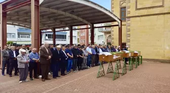 Kız Kardeşler Sakarya'da Hayatını Kaybetti, Cenazeleri Kırşehir'de Defnedildi
