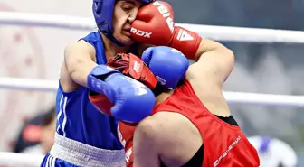 Hamdi Yıldırım Kadınlar Boks Şampiyonası Samsun'da Devam Ediyor