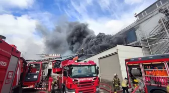 Sancaktepe'de İş Yerinde Yangın Çıktı