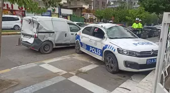 Şanlıurfa'da Trafik Kazası: 1 Polis ve 2 Yaralı