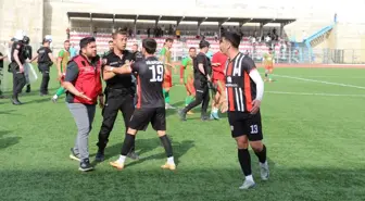 Şırnak'ta Amatör Maçta Kavga Çıktı