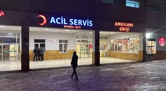 Sivas'ta 53 Üniversite Öğrencisi Gıda Zehirlenmesi Şüphesiyle Hastaneye Kaldırıldı