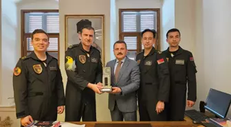 SOLOTÜRK ekibinden Tarihi Alan Başkanı Kaşdemir'e ziyaret