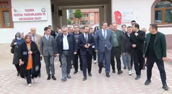 Taşova'da Gençlik Merkezi ve Spor Salonları İçin İnceleme Yapıldı