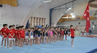 Murat Canbaş Anısına Artistik Cimnastik Turnuvası Düzenlendi