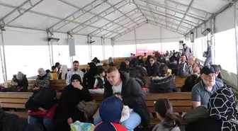 Suriye'den Türkiye'ye Sığınanların Ülkelerine Dönüşü Başladı