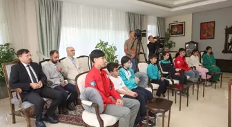 Büyükelçi Başçeri, TEKNOFEST'e Katılan Maarif Vakfı Öğrencilerini Kabul Etti