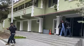 Uşak'ta Sahte Sürücü Belgesi ve Beyaz Kimlik Düzenleyen İki Kişi Tutuklandı