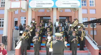 Yunak'ta 23 Nisan Coşkusu: MSB Bando Takımı Konser Verdi