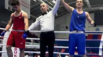 Düzceli Sporcular Boks Şampiyonasında 2 Madalya Kazandı