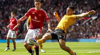 Manchester United, Wolverhampton'a Yenildi
