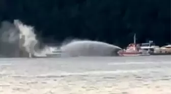 Marmaris'te Motoryatta Yangın: Ekiplerin Hızlı Müdahalesiyle Söndürüldü