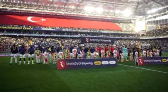 Trendyol Süper Lig: Fenerbahçe: 0 Kayserispor: 1 (Maç devam ediyor)