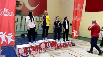 Hatice Cankaya Bilek Güreşi Türkiye Şampiyonu Oldu
