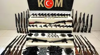 Van'da Gümrük Kaçağı Malzeme Operasyonu: 34 Gözaltı