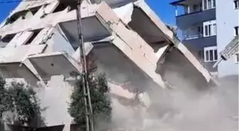 Antakya'da 4 Katlı Bina İş Makinesiyle Yıkıldı