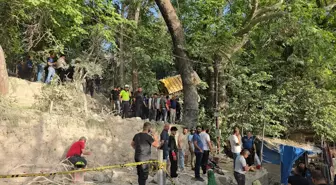 Freni Arızalanan Kamyon Şelaleye Düştü: 1 Ölü, 1 Yaralı