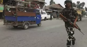 Hindistan'da turistlere silahlı saldırı: 26 ölü