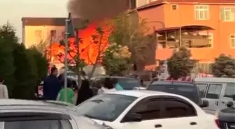 Pendik'te Fabrikada Yangın Çıktı