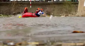 Bayburt'ta Üniversiteler Arası Rafting Şampiyonası Renkli Görüntülere Sahne Oldu