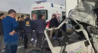 Van trafik kazasında ölenlerin isimleri açıklandı mı? Hakkari trafik kazasında ölenlerin isimleri açıklandı mı?