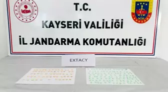 Kayseri'de Jandarma Uyuşturucu Hap Tuttu