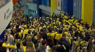 Ali Koç'a soğuk duş! Taraftarlar basket maçında da aynı sloganı attı