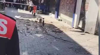 İstanbul'da Deprem Sonrası Beşiktaş Çarşı'da Bina Çatısından Parçalar Düştü
