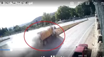 Hatay'da Freni Patlayan Hafriyat Kamyonu Kaza Yaptı: 1 Ölü, 1 Yaralı
