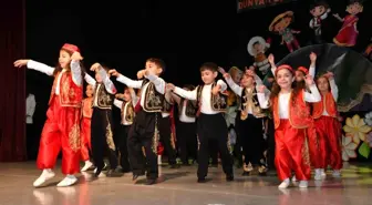 Gümüşhane'de 23 Nisan Ulusal Egemenlik ve Çocuk Bayramı coşkusu