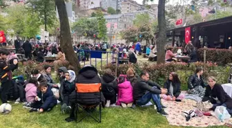 İstanbul'da 6.2'lik Deprem Sonrası Kağıthane'de Panic
