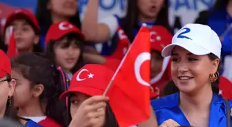 Rönesans Holding, 23 Nisan'ı Depremzedelerle Kutladı