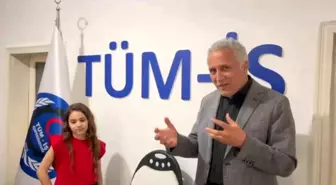 9 Yaşındaki Duru, Sendika Başkanlığı Koltuğuna Oturmaktan Vazgeçti