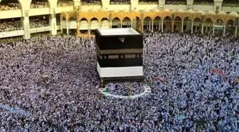 Suudi Arabistan'dan Mekke'ye Giriş Yasağı