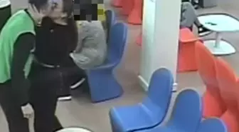 Kadın polis, ilişki yaşadığı mahkumla öpüşürken yakalandı