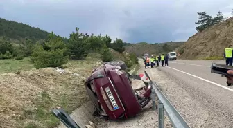 Kastamonu'da Otomobil Şarampole Devrildi: 3 Yaralı