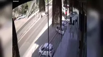 Hatay'da Motosiklet ile Hafif Ticari Araç Çarpıştı: 1 Yaralı