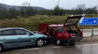 Tavşanlı'da Trafik Kazası: 1 Ölü, 1 Yaralı