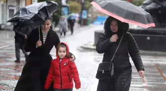 Sıcaklıklar 8 derece birden düşecek! Bahar havası yerini fırtına ve yağmura bırakıyor