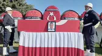 Şehit Polis Memuru Zeki Bacak Toprağa Verildi
