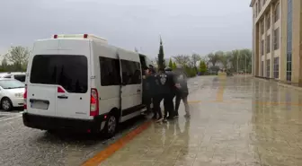 Uşak'ta Yasa Dışı Operasyon: 3 Şüpheli Tutuklandı