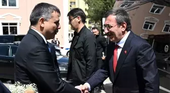 Cumhurbaşkanı Yardımcısı Cevdet Yılmaz, Erzurum'da Turizm Başkenti Etkinliklerine Katıldı