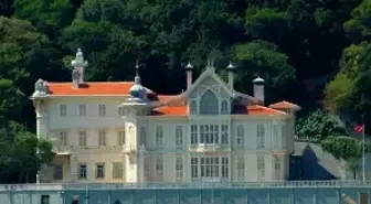 İstanbul Boğazı'ndaki lüks yalılar apar topar satışa çıkarıldı