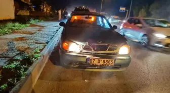 Eskişehir'de Motosiklet ve Otomobil Çarpıştı, Şans Eseri Yaralı Yok