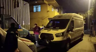Ümraniye'de Sokakta Bir Kadın Başından Vurulmuş Halde Bulundu