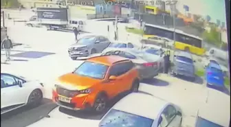 Ataşehir'de Motosiklet Yayaya Çarptı