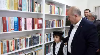 Elazığ'da şehit öğretmen Adnan Baydili'nin adı kütüphaneye verildi