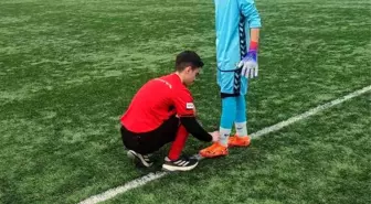 Genç Hakemden Örnek Davranış: Krampon Bağcığını Bağladı